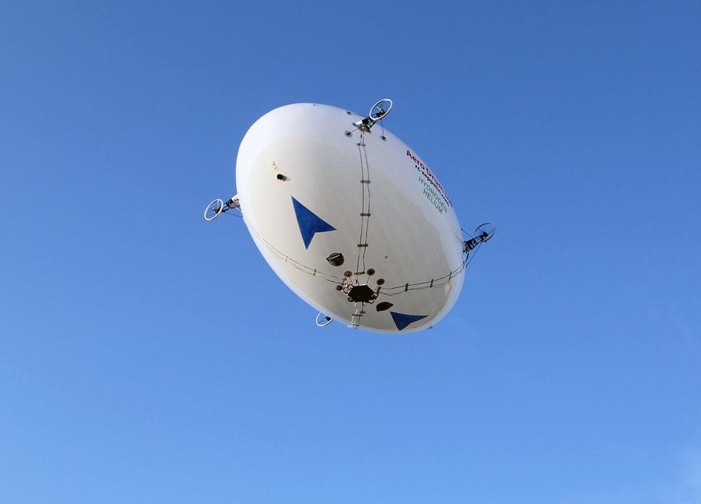Blimp-drone-in-flight
